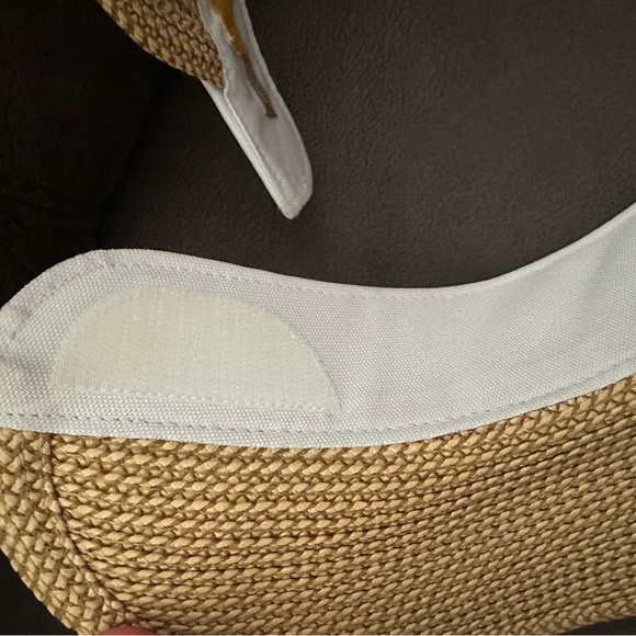 Eric Javits Squishee Halo Sun Visor- peanut/white - Picture 15 of 16